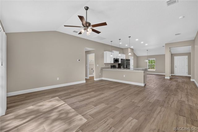 10260 N Spaulding Drive, Citrus Springs, FL 34433
