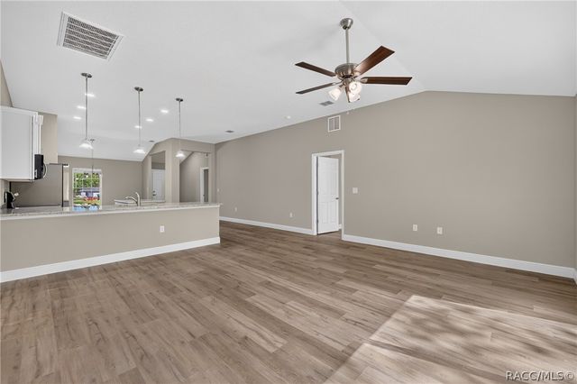 10260 N Spaulding Drive, Citrus Springs, FL 34433