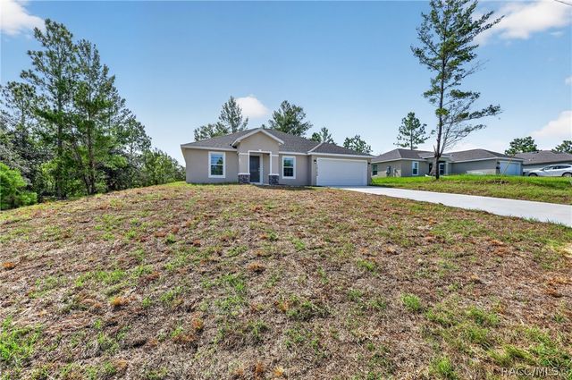 10260 N Spaulding Drive, Citrus Springs, FL 34433