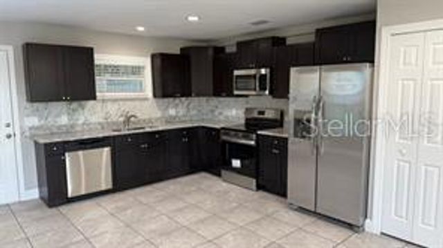 192 JULIE LANE, Auburndale, FL 33823