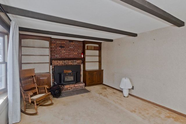 31 Leadmine Road, Southampton, MA 01073