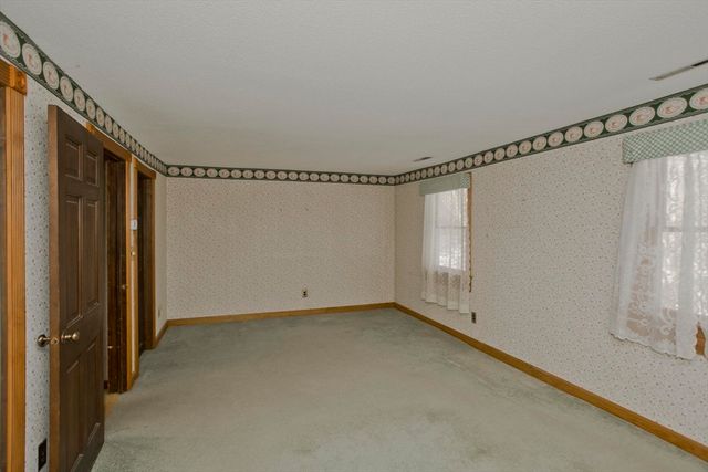 31 Leadmine Road, Southampton, MA 01073