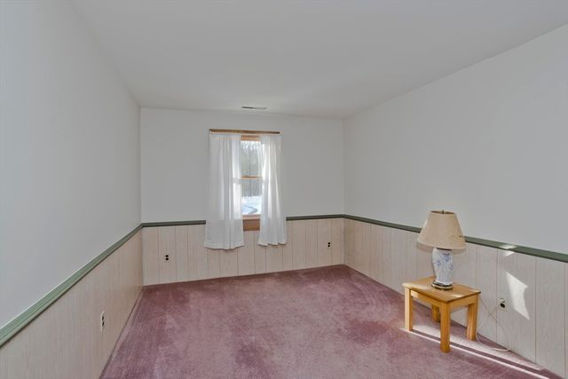 31 Leadmine Road, Southampton, MA 01073