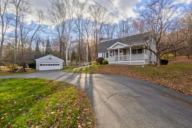 31 Leadmine Road, Southampton, MA 01073