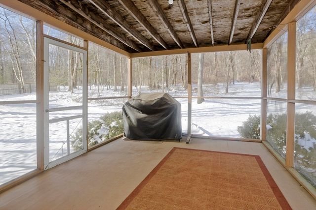 31 Leadmine Road, Southampton, MA 01073