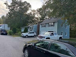 11 Dale Ave, Leominster, MA 01453
