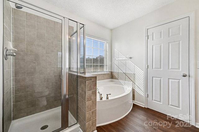 13812 Riding Hill Avenue, Charlotte, NC 28213