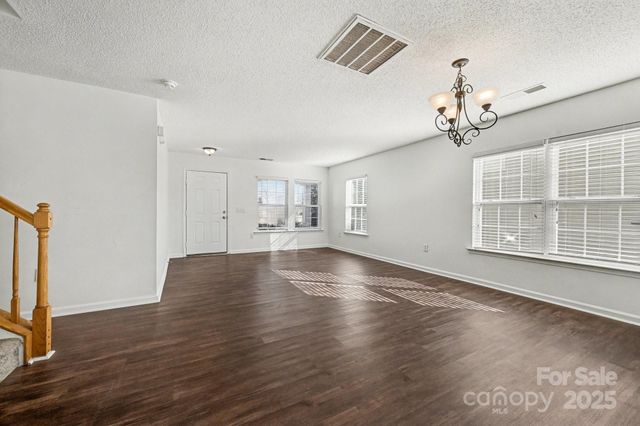 13812 Riding Hill Avenue, Charlotte, NC 28213