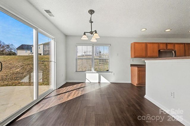 13812 Riding Hill Avenue, Charlotte, NC 28213