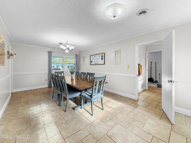 5255 Parkway Drive, Jackson, MS 39211