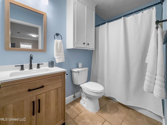 5255 Parkway Drive, Jackson, MS 39211