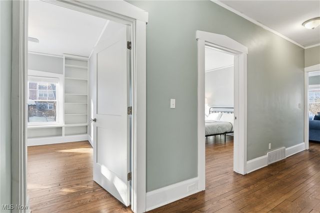 2728 Euclid Heights Boulevard, Cleveland Heights, OH 44106