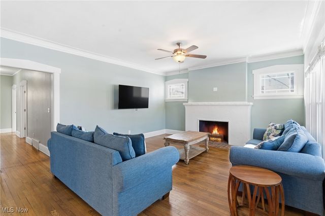 2728 Euclid Heights Boulevard, Cleveland Heights, OH 44106