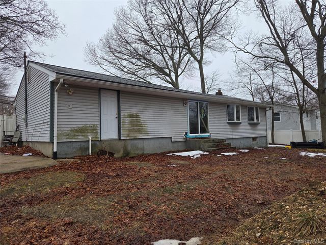 357 Holbrook Road, Ronkonkoma, NY 11779