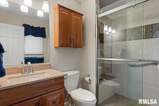 2900 Mill Point Court, Springfield, IL 62704