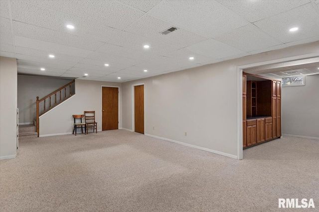 2900 Mill Point Court, Springfield, IL 62704