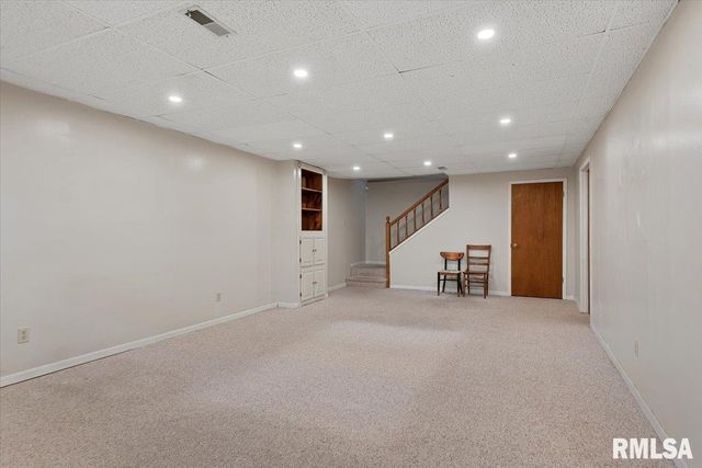 2900 Mill Point Court, Springfield, IL 62704