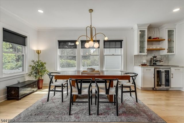 27 Montclair Ave, Montclair Twp., NJ 07042