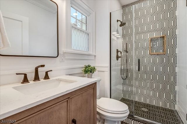 27 Montclair Ave, Montclair Twp., NJ 07042