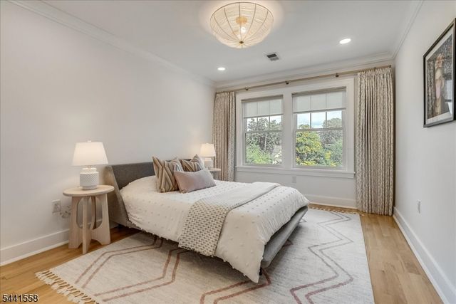 27 Montclair Ave, Montclair Twp., NJ 07042
