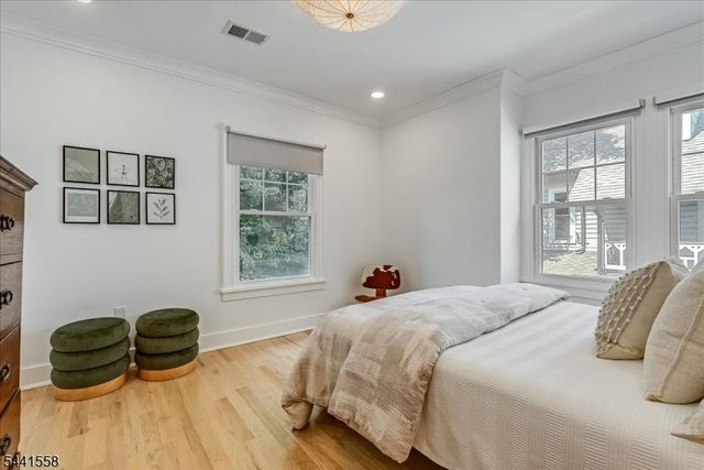 27 Montclair Ave, Montclair Twp., NJ 07042