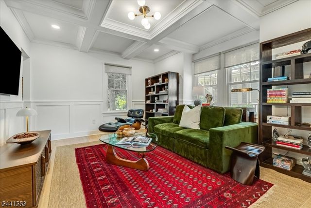 27 Montclair Ave, Montclair Twp., NJ 07042