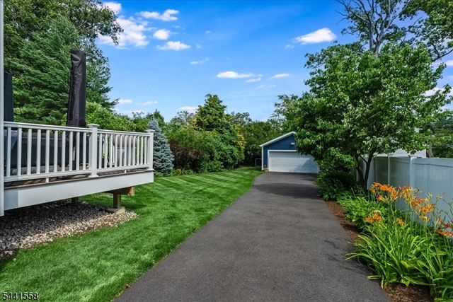 27 Montclair Ave, Montclair Twp., NJ 07042