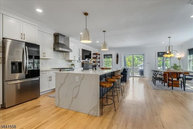 27 Montclair Ave, Montclair Twp., NJ 07042