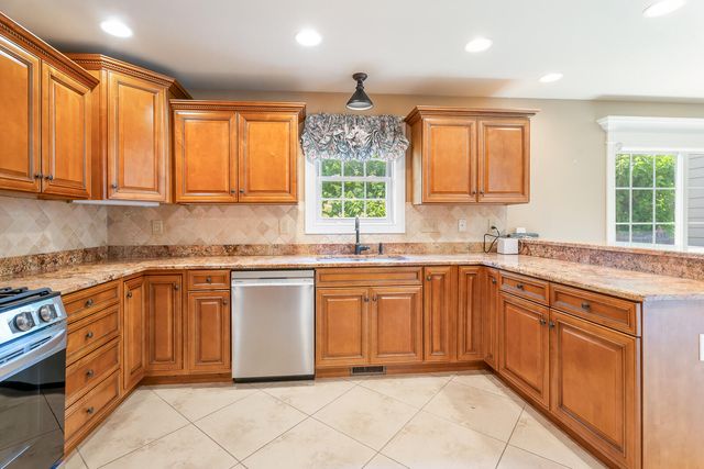 2251 Walker Drive, Valparaiso, IN 46385