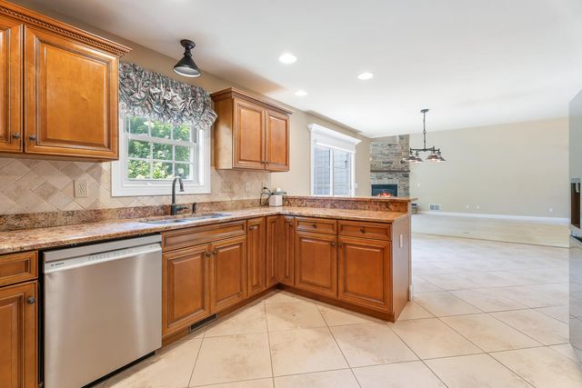 2251 Walker Drive, Valparaiso, IN 46385