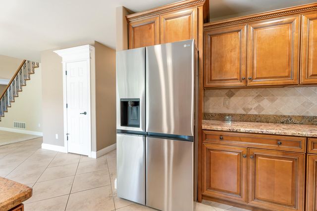 2251 Walker Drive, Valparaiso, IN 46385
