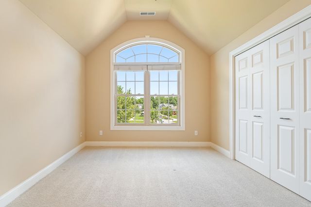 2251 Walker Drive, Valparaiso, IN 46385