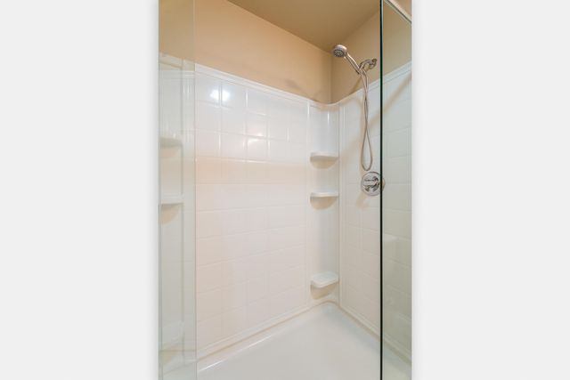 2251 Walker Drive, Valparaiso, IN 46385