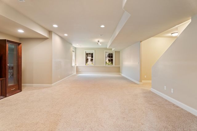 2251 Walker Drive, Valparaiso, IN 46385