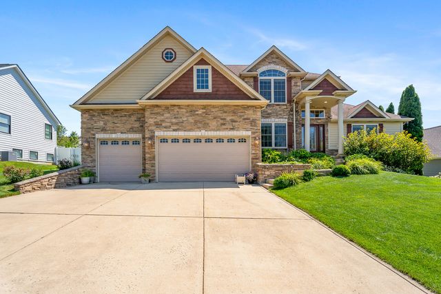 2251 Walker Drive, Valparaiso, IN 46385