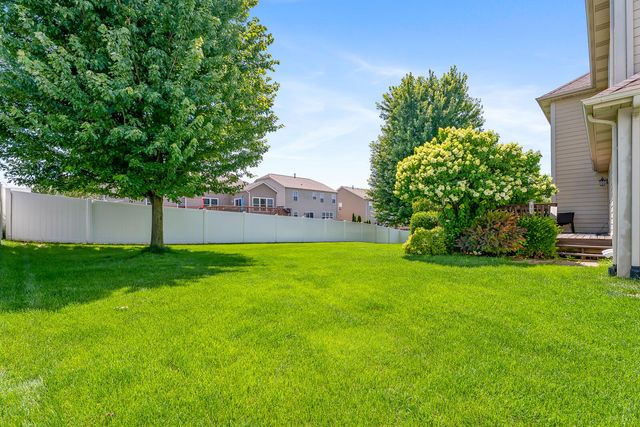 2251 Walker Drive, Valparaiso, IN 46385