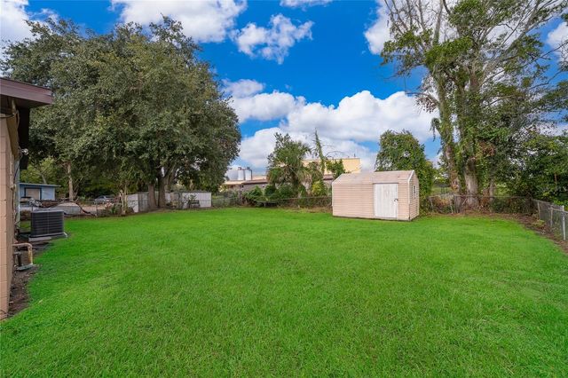 168 COUNTRY CLUB CIRCLE, Sanford, FL 32771