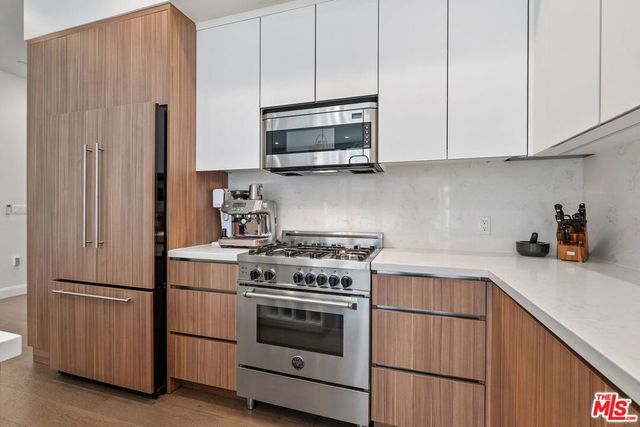 1251 N Formosa Avenue, West Hollywood, CA 90046