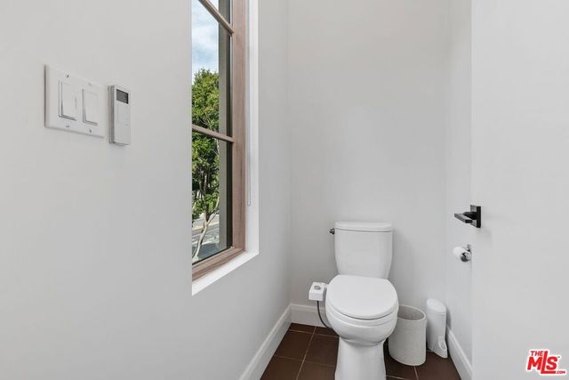 1251 N Formosa Avenue, West Hollywood, CA 90046