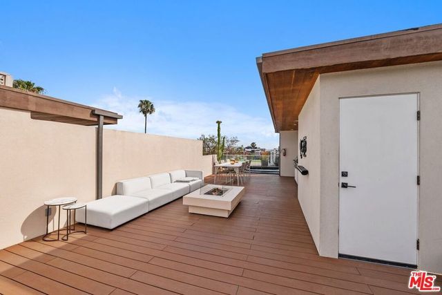 1251 N Formosa Avenue, West Hollywood, CA 90046