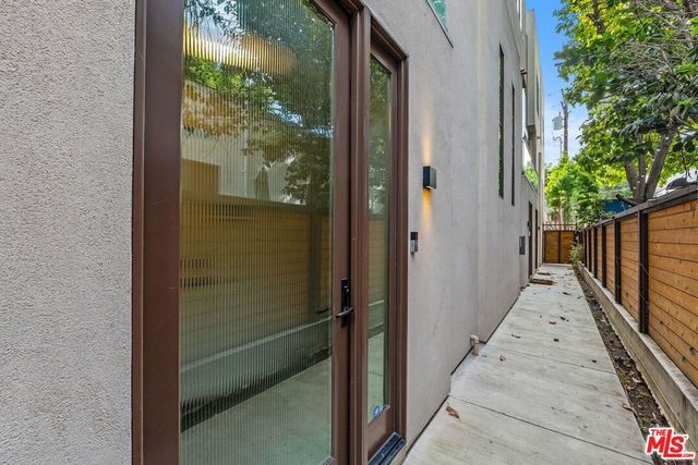 1251 N Formosa Avenue, West Hollywood, CA 90046
