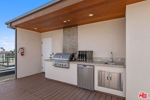 1251 N Formosa Avenue, West Hollywood, CA 90046