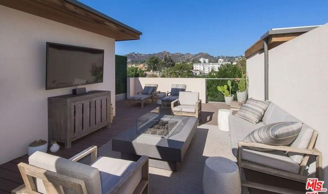 1251 N Formosa Avenue, West Hollywood, CA 90046