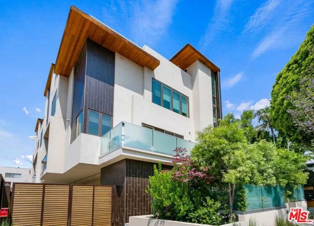 1251 N Formosa Avenue, West Hollywood, CA 90046