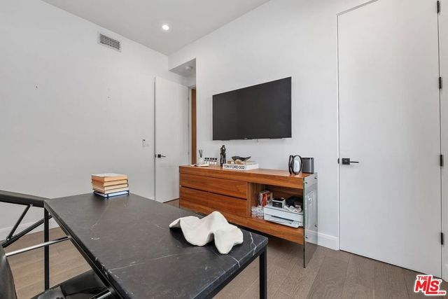 1251 N Formosa Avenue, West Hollywood, CA 90046