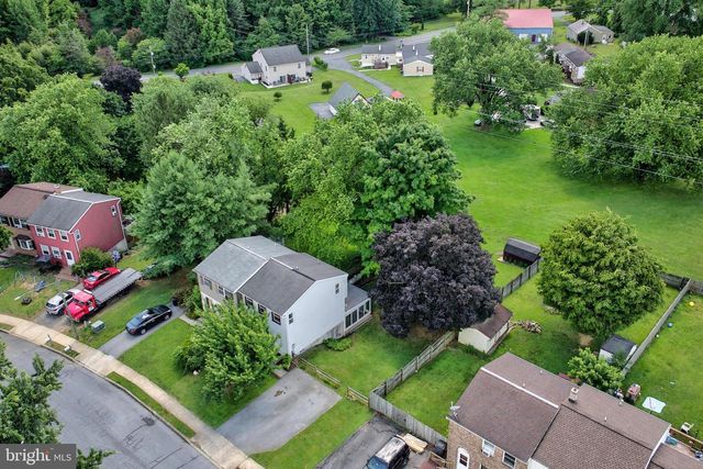 1088 MONTICELLO LN, Lancaster, PA 17603