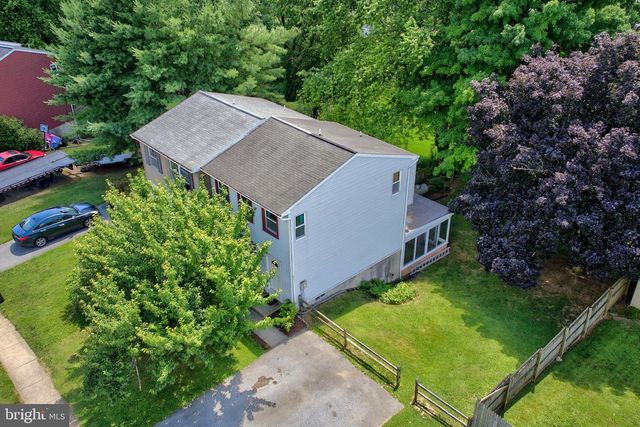 1088 MONTICELLO LN, Lancaster, PA 17603