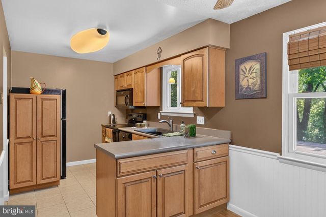 1088 MONTICELLO LN, Lancaster, PA 17603