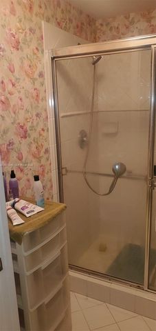 7775 Yardley Drive 211, Tamarac, FL 33321