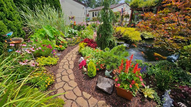 110 Elm Lane, Streamwood, IL 60107